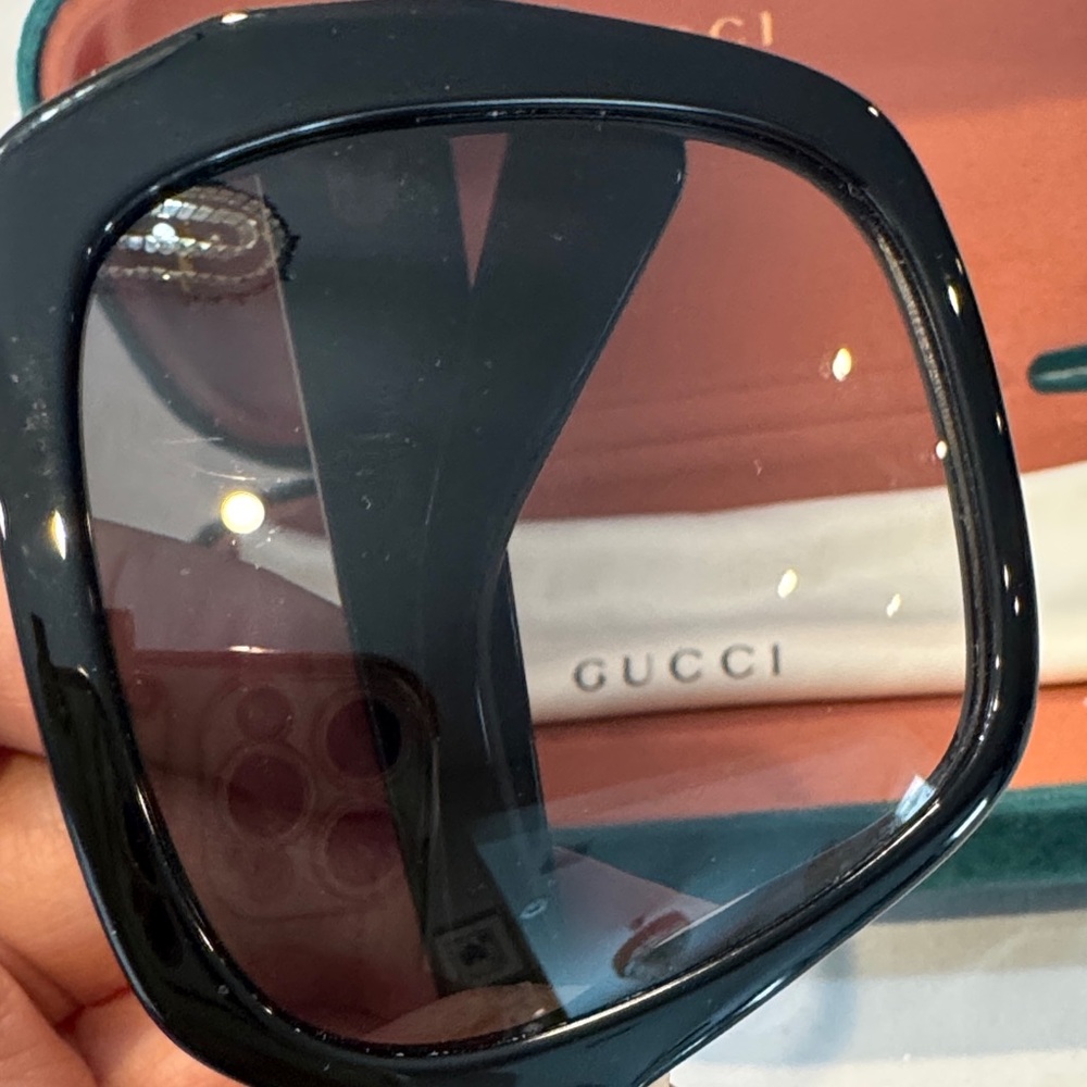 Authentic Gucci Black Sunglasses with Gold Accents - Picture 5 of 14